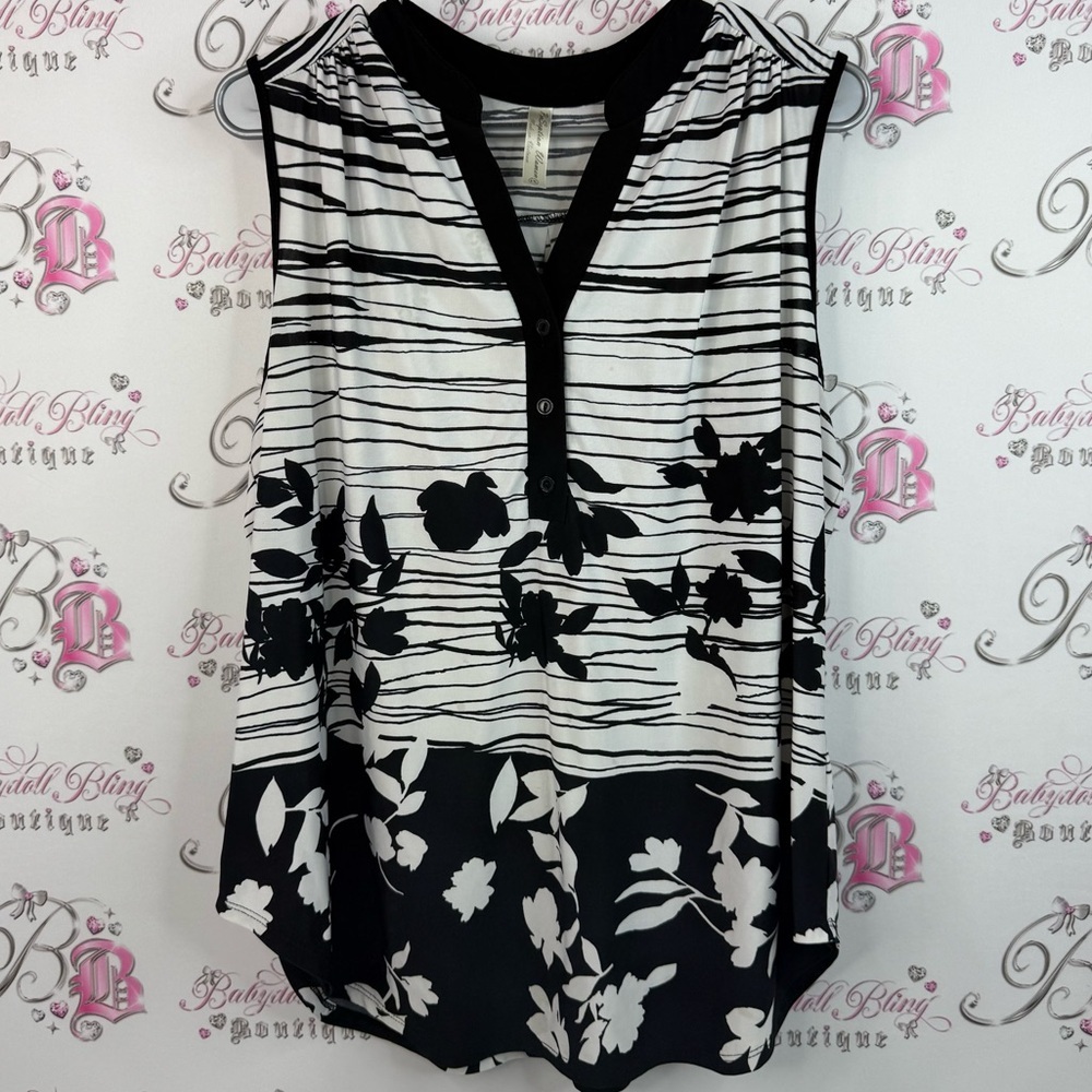 Perseption tank top stripes flowers, V-neck Black and White Floral Blouse